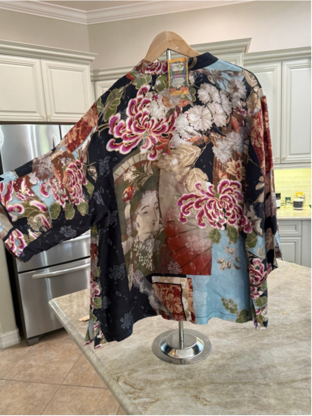 Citron Button Down Shirt 1X Black Multicolor Floral, Asian kimono, NWT Colorful